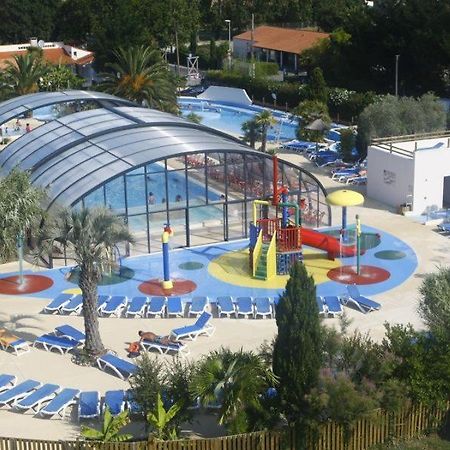 מלון סן-ג'ורג'-דולרו Camping Officiel Siblu Mer Et Soleil מראה חיצוני תמונה